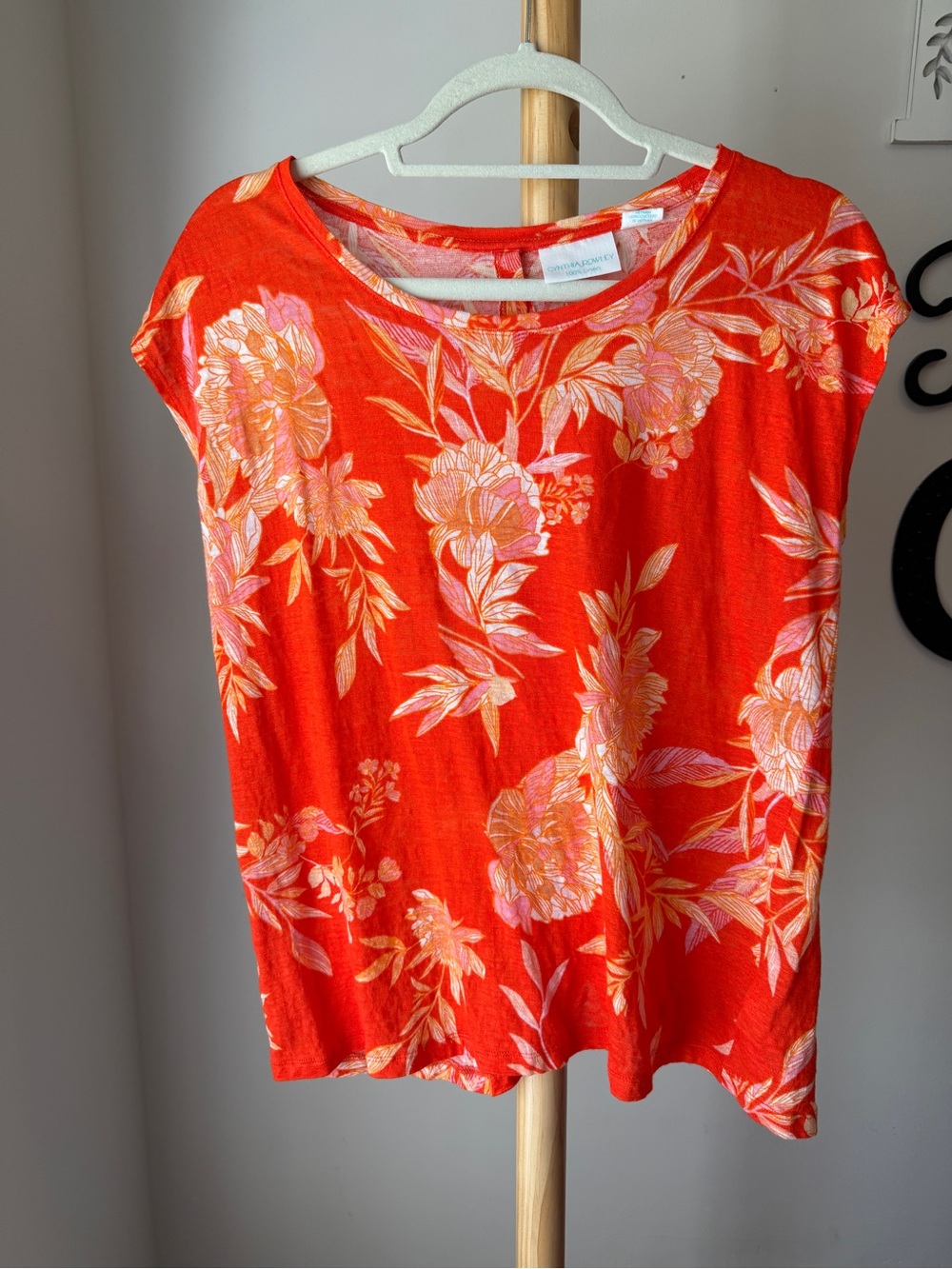 Cynthia Rowley Orange Floral Linen Top Size Medium Back Button Sleeveless Shirt